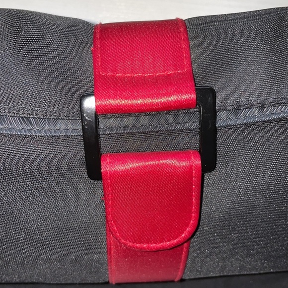 Hugo Boss Unisex Toiletry Pouch / Cosmetic Bag - Picture 2 of 6